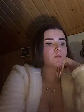 mewKate online show from February 1, 5:55 pm