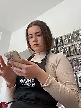 mewKate online show from March 12, 9:37 am