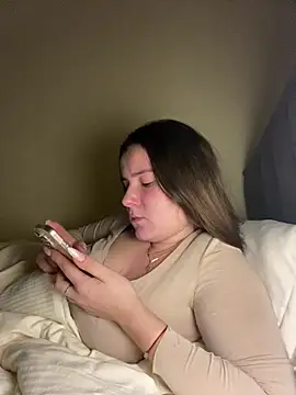 mewKate online show from March 22, 11:19 pm