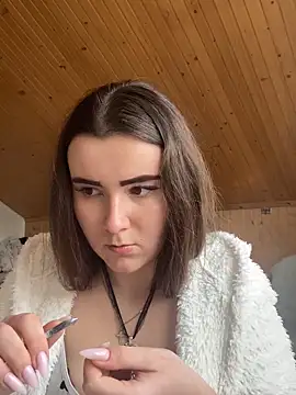 mewKate online show from April 16, 3:02 pm