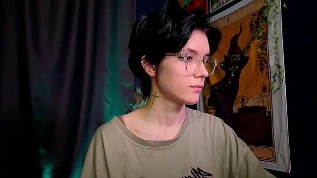 Snapshot of Hyeon_Jin chatting on January 4, 9:31 pm Hyeon Jin online show from January 4, 9:31 pm