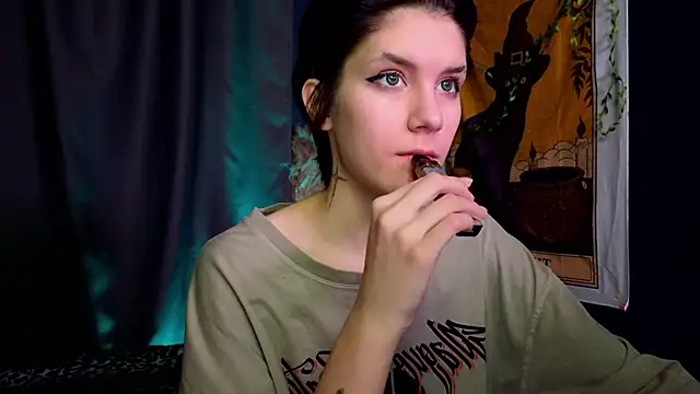 Snapshot of Hyeon_Jin chatting on January 5, 1:24 am Hyeon Jin online show from January 5, 1:24 am