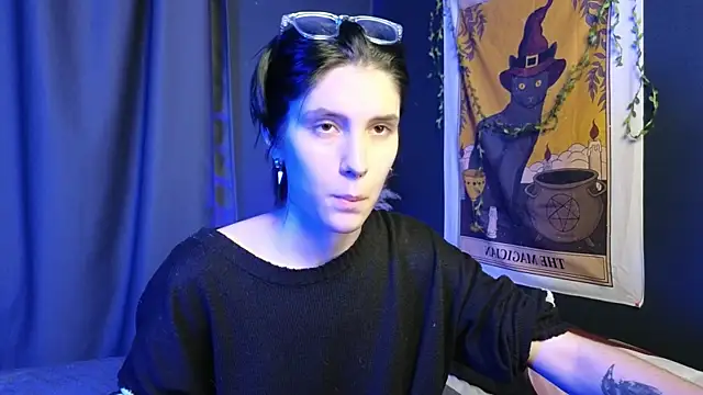 Snapshot of Hyeon_Jin chatting on January 28, 8:36 pm Hyeon Jin online show from January 28, 8:36 pm