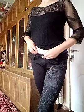 Calibers2932 online show from October 8, 7:17 am