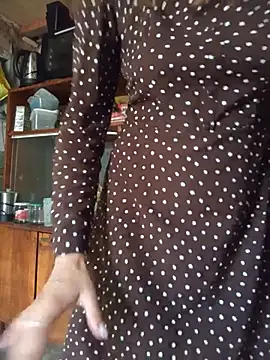 Snapshot of Calibers2932 chatting on July 17, 9:16 am Calibers2932 online show from July 17, 9:16 am
