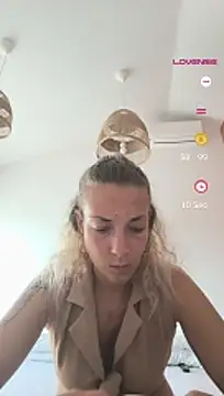 Snapshot of thefrenchkiss25 chatting on April 29, 4:55 pm thefrenchkiss25 online show from April 29, 4:55 pm