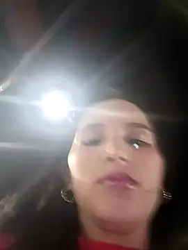 Snapshot of the_queen_of_street chatting on January 17, 2:05 am the queen of street online show from January 17, 2:05 am