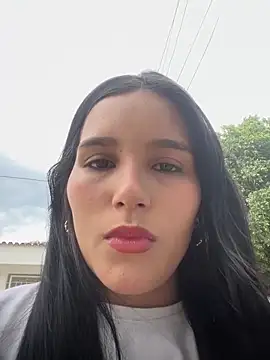 Snapshot of the_queen_of_street chatting on February 20, 6:30 pm the queen of street online show from February 20, 6:30 pm