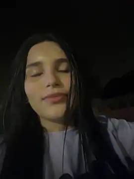 Snapshot of the_queen_of_street chatting on March 2, 2:25 am the queen of street online show from March 2, 2:25 am