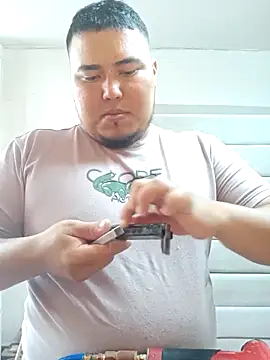 parejanuevahoff online show from April 2, 9:01 pm