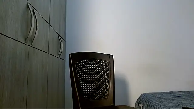 lonelydick2002 online show from February 11, 11:15 am