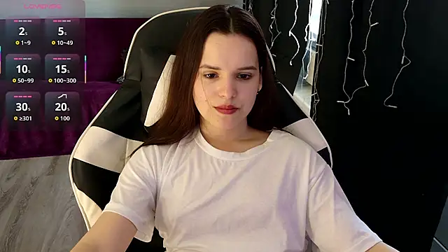 Harleen Moore online show from May 28, 5:05 am