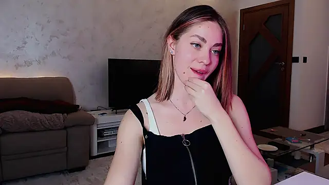 Snapshot of Eroticgiftxxx chatting on February 6, 6:46 pm Eroticgiftxxx online show from February 6, 6:46 pm