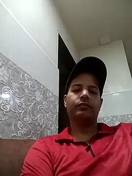 Snapshot of RohiniandJack chatting on October 28, 1:47 pm RohiniandJack online show from October 28, 1:47 pm