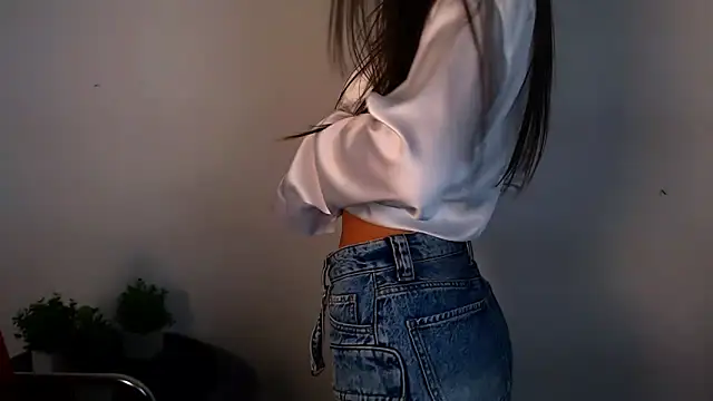 Lexi Jous online show from May 30, 12:57 pm