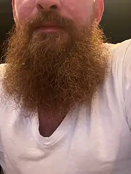 Snapshot of 32XRedBeard chatting on January 30, 10:19 pm 32XRedBeard online show from January 30, 10:19 pm