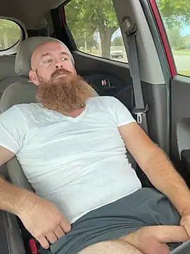 Snapshot of 32XRedBeard chatting on February 16, 12:43 pm 32XRedBeard online show from February 16, 12:43 pm