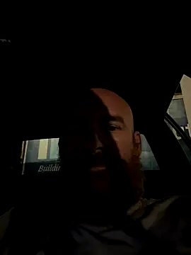 Snapshot of 32XRedBeard chatting on September 29, 10:20 am 32XRedBeard online show from September 29, 10:20 am