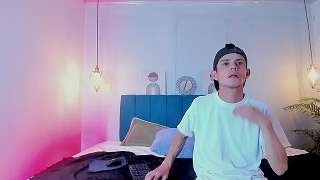 Bonny and carrot online show from February 27, 1:48 am