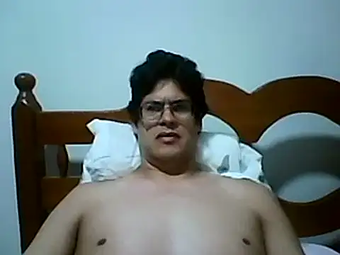 Snapshot of AgneloFly chatting on January 13, 11:38 pm AgneloFly online show from January 13, 11:38 pm