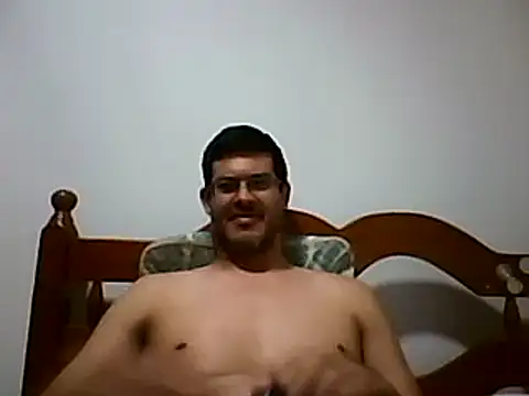 Snapshot of AgneloFly chatting on January 31, 1:54 am AgneloFly online show from January 31, 1:54 am