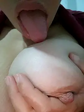 Snapshot of nonalona199999 chatting on March 9, 2:39 am nonalona199999 online show from March 9, 2:39 am