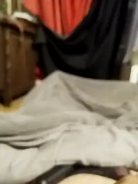 Snapshot of ludov17 chatting on January 17, 3:45 am ludov17 online show from January 17, 3:45 am