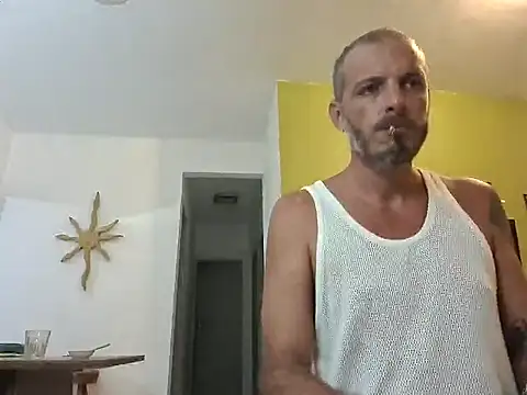 Snapshot of xtrppyx chatting on March 9, 5:55 am xtrppyx online show from March 9, 5:55 am