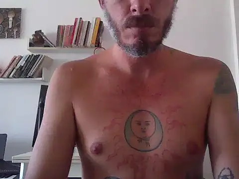 Snapshot of xtrppyx chatting on March 20, 2:10 pm xtrppyx online show from March 20, 2:10 pm