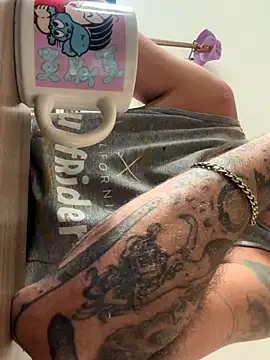 Snapshot of xtrppyx chatting on October 1, 10:54 am xtrppyx online show from October 1, 10:54 am