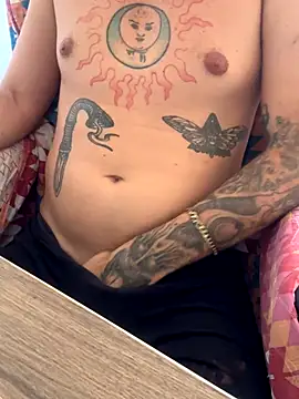 xtrppyx online show from January 7, 6:10 pm