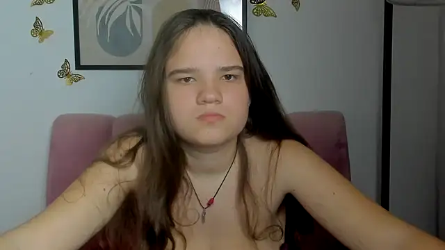 AdeleCruz online show from April 17, 11:46 am