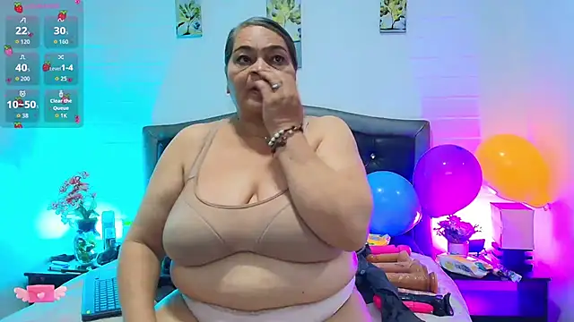 VickyBoobss online show from April 2, 1:31 pm
