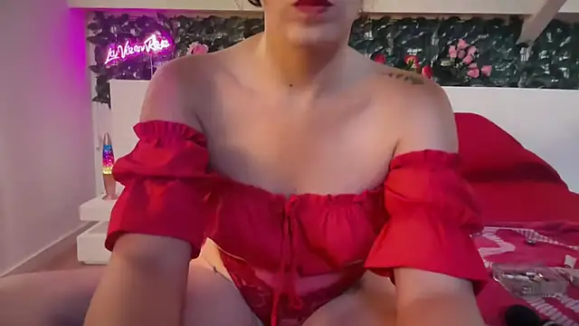 charlyroseblossom online show from July 15, 4:34 pm