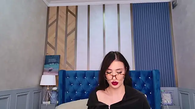 EmmaLawrens online show from February 16, 12:43 pm