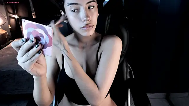 vaiolethsan   online show from January 17, 8:34 pm