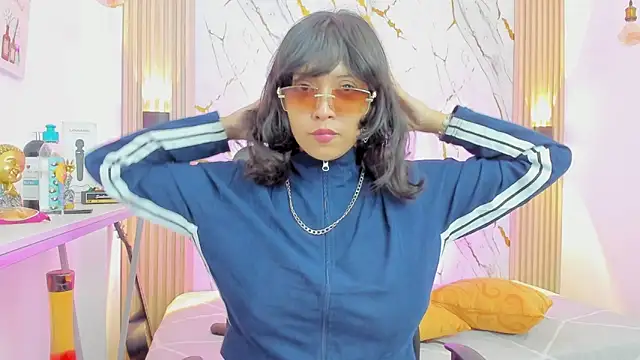 Snapshot of gabriela_cortez chatting on January 18, 12:53 pm gabriela cortez online show from January 18, 12:53 pm