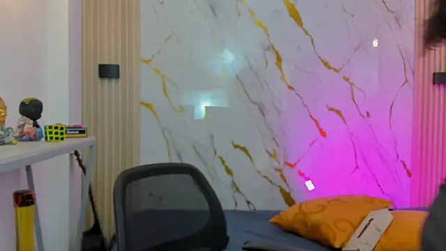 Snapshot of gabriela_cortez chatting on February 4, 12:44 pm gabriela cortez online show from February 4, 12:44 pm