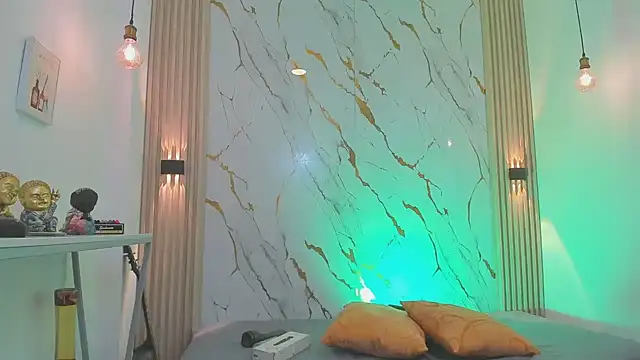 Snapshot of gabriela_cortez chatting on February 7, 12:31 pm gabriela cortez online show from February 7, 12:31 pm