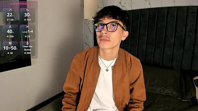 tim  fox online show from November 19, 12:05 pm