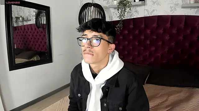 tim  fox online show from March 18, 11:46 am