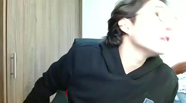 Snapshot of alex_parker07 chatting on January 30, 4:55 pm alex parker07 online show from January 30, 4:55 pm