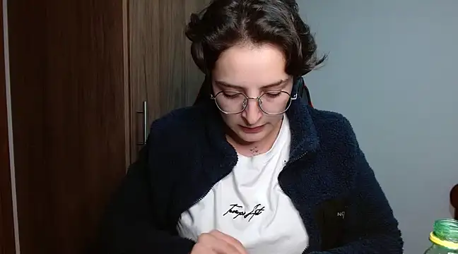 Snapshot of alex_parker07 chatting on January 30, 11:45 pm alex parker07 online show from January 30, 11:45 pm