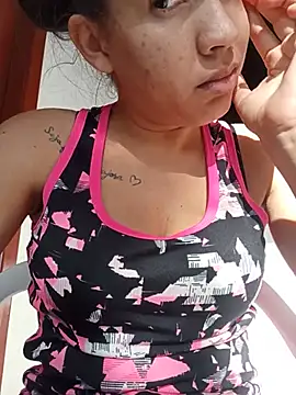 Snapshot of oliveira_k chatting on July 9, 12:20 pm oliveira k online show from July 9, 12:20 pm