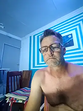 itsmeyes69 online show from January 26, 11:39 pm