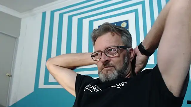 itsmeyes69 online show from February 27, 8:53 pm