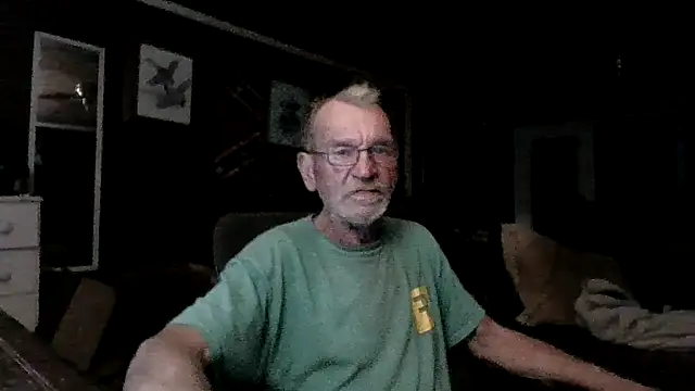 Snapshot of Aldick68 chatting on March 22, 5:55 am Aldick68 online show from March 22, 5:55 am