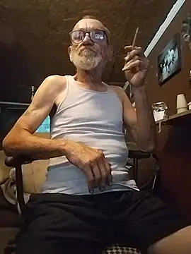 Snapshot of Aldick68 chatting on June 25, 1:16 am Aldick68 online show from June 25, 1:16 am