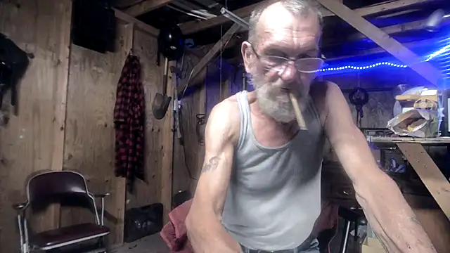 Snapshot of Aldick68 chatting on July 13, 1:41 am Aldick68 online show from July 13, 1:41 am