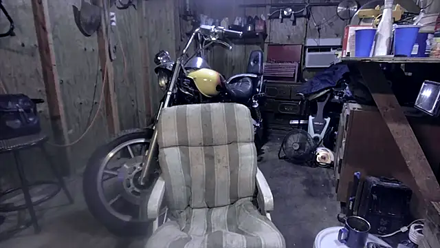 Snapshot of Aldick68 chatting on August 8, 5:53 am Aldick68 online show from August 8, 5:53 am
